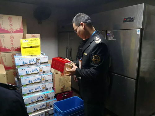 深夜亮劍 南海突擊檢查酒類(lèi)經(jīng)營(yíng)場(chǎng)所，強(qiáng)化食品安全監(jiān)管